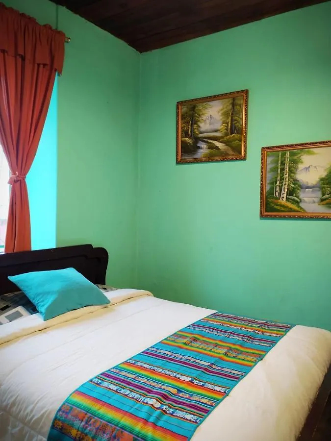 Hostal La Casa Tolena Quito - Ecuador Ξενοδοχείο Ισημερινός