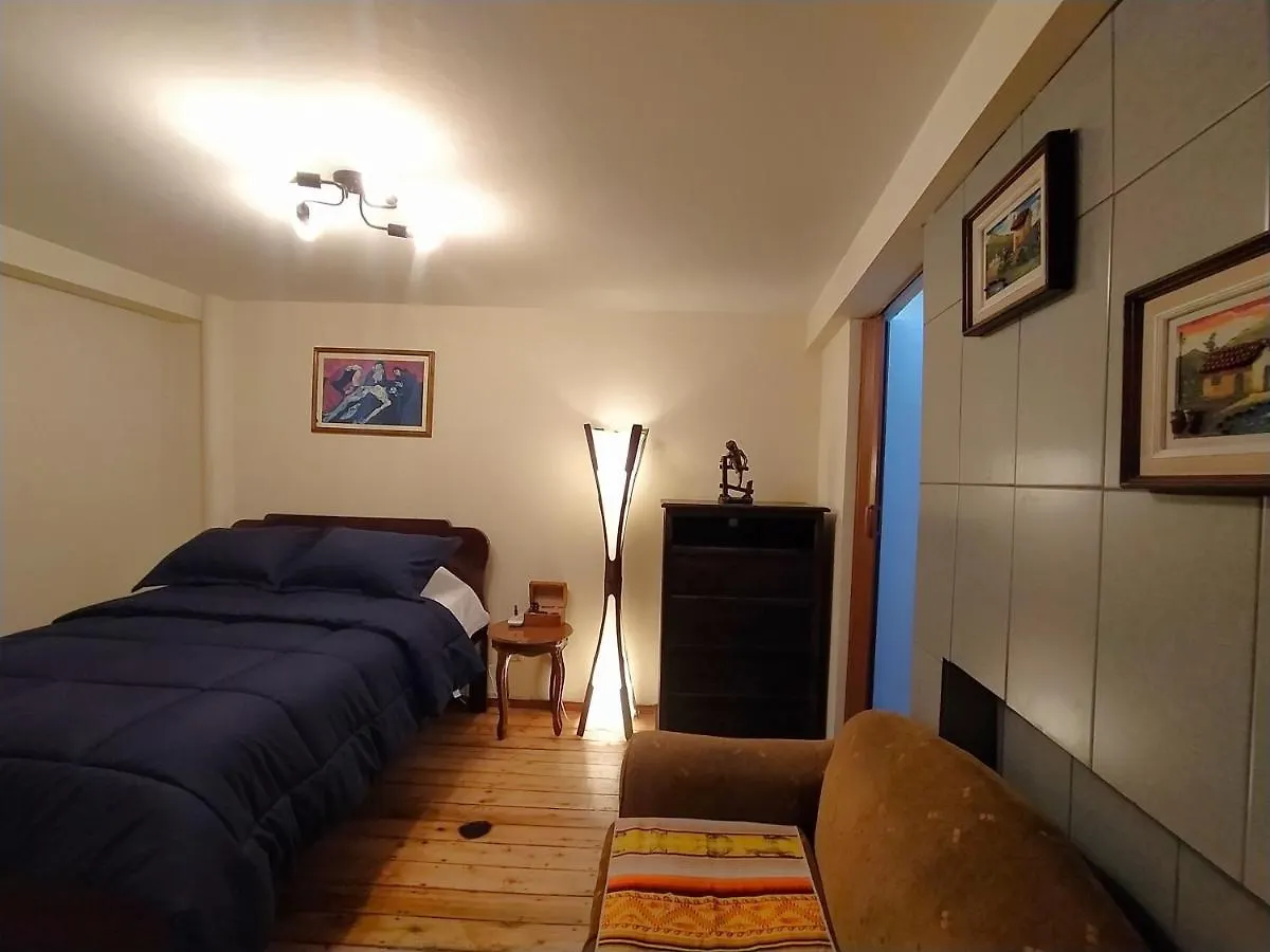 Hostal La Casa Tolena Quito - Ecuador Ξενοδοχείο Ισημερινός